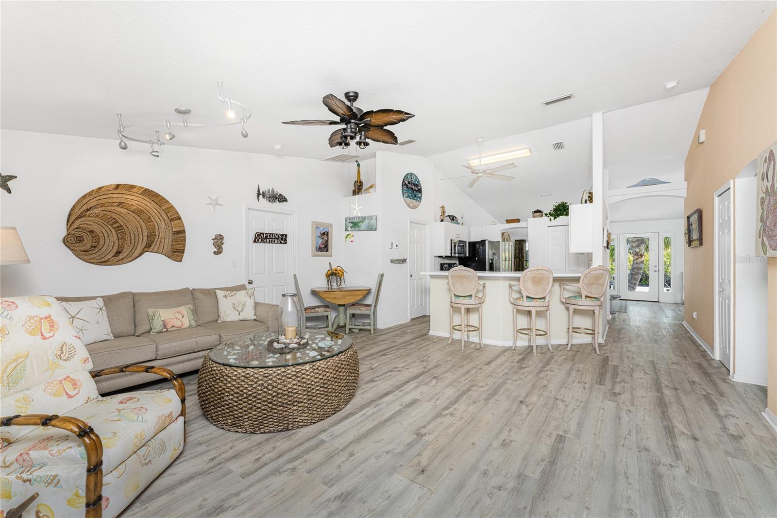 9300 MIAMI CIR, PORT CHARLOTTE, FL — photo 25
