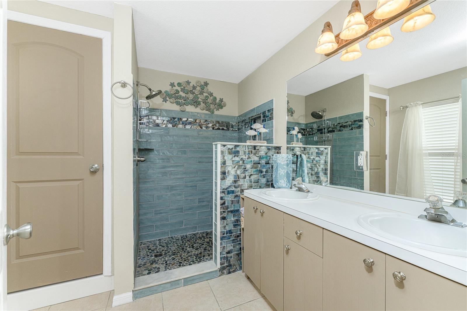 9300 MIAMI CIR, PORT CHARLOTTE, FL — photo 29