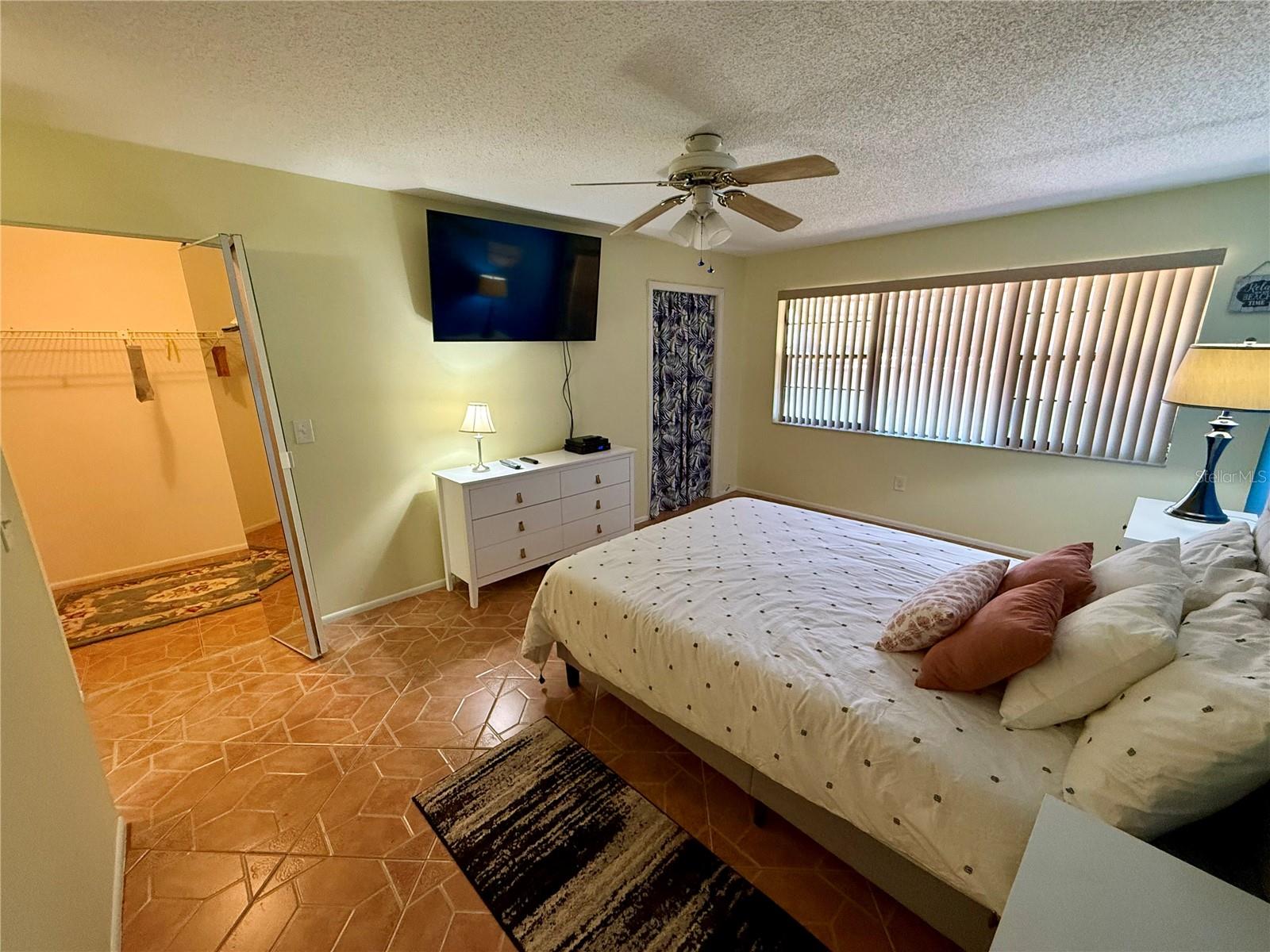 6070 80TH ST N #105, ST PETERSBURG, FL — photo 22