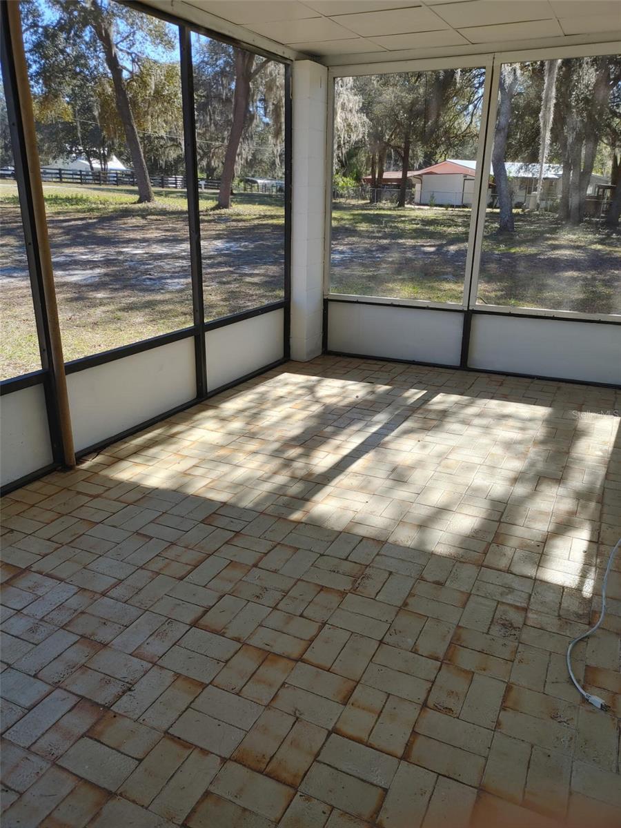 1838 NE 145TH AVENUE RD, SILVER SPRINGS, FL — photo 11