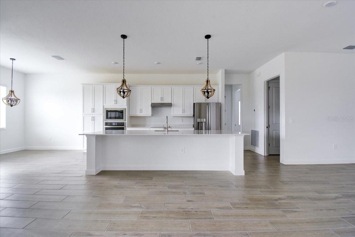 7796 LAKES EDGE LN, PORT CHARLOTTE, FL — photo 4