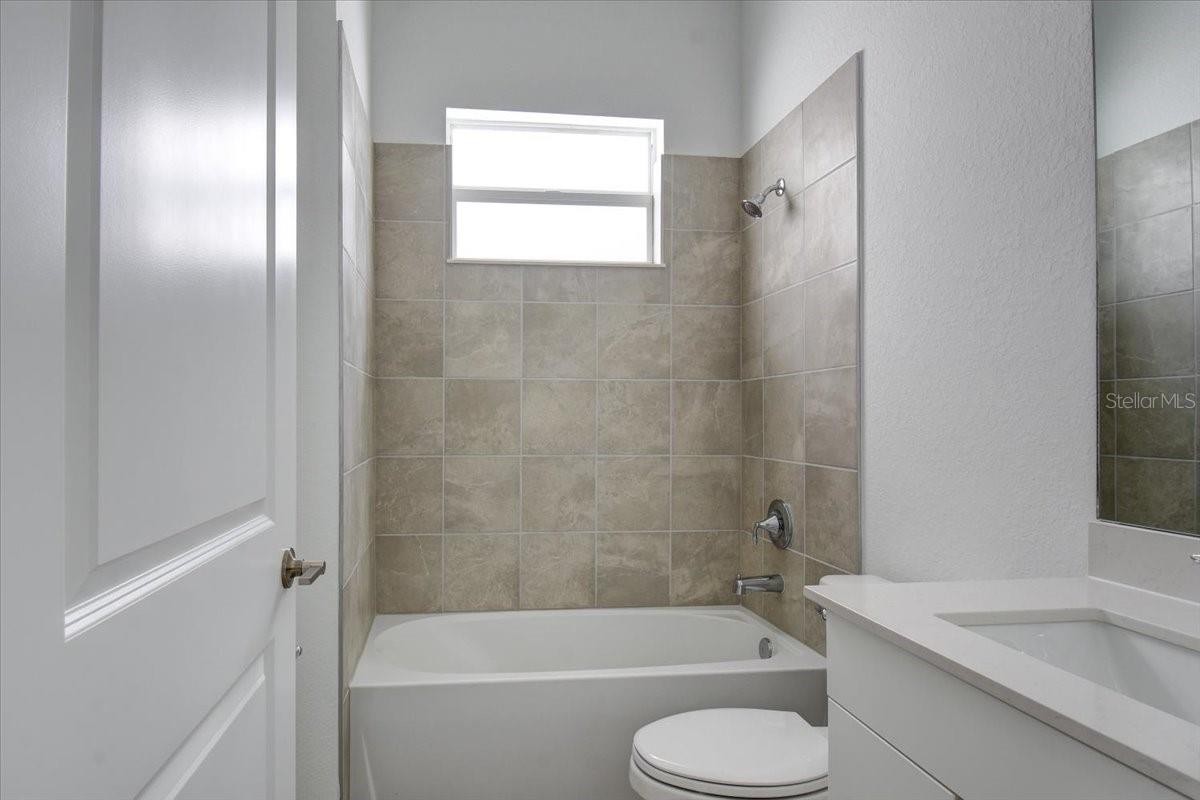 7796 LAKES EDGE LN, PORT CHARLOTTE, FL — photo 16