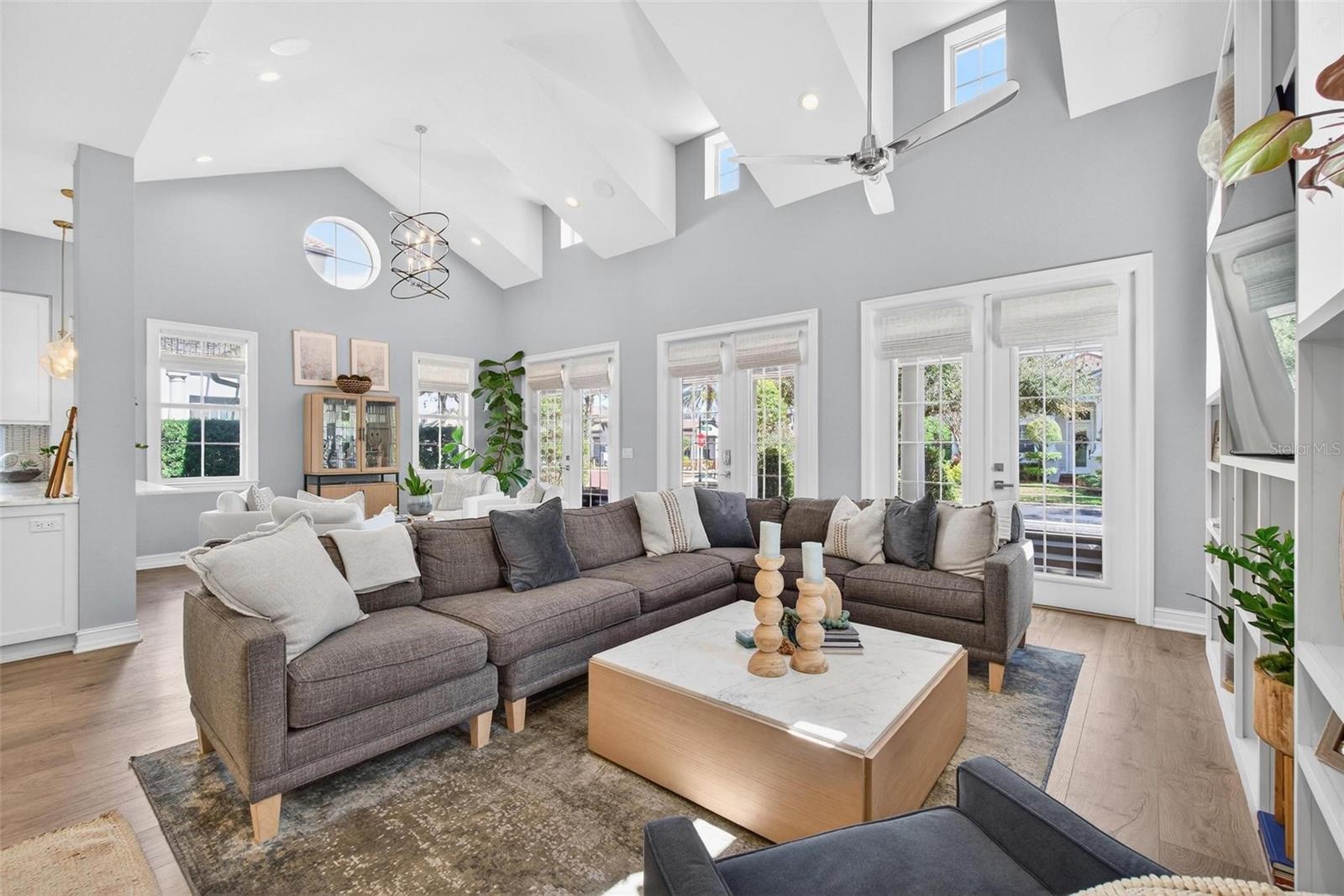 6054 YEATS MANOR DR, TAMPA, FL — photo 7