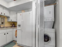 527 MIDWAY DR #B — photo 12
