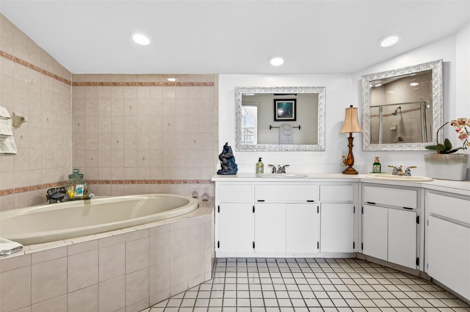 11722 CURRIE LN #F2, LARGO, FL — photo 41