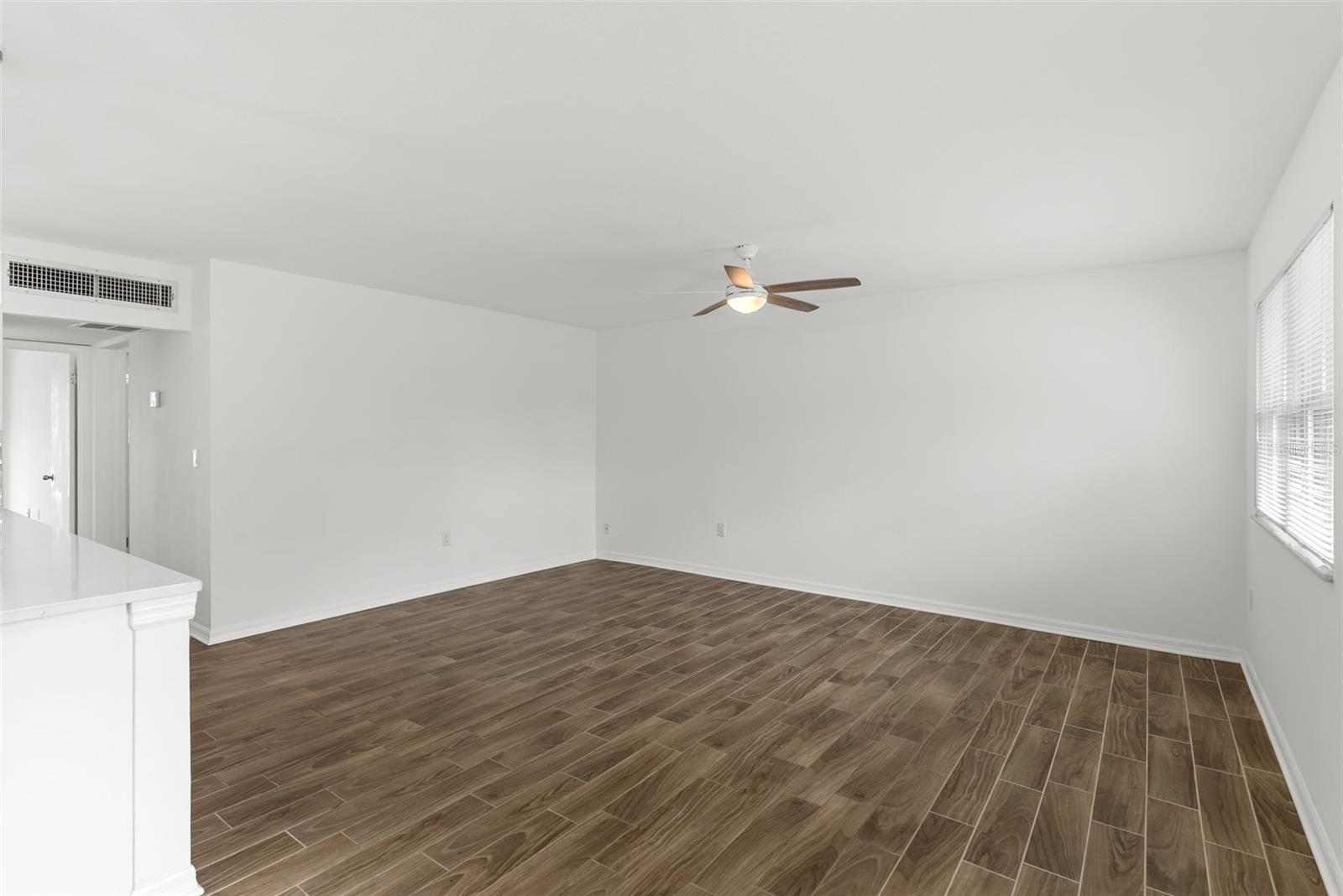 205 KINGS BLVD #52, SUN CITY CENTER, FL — photo 4