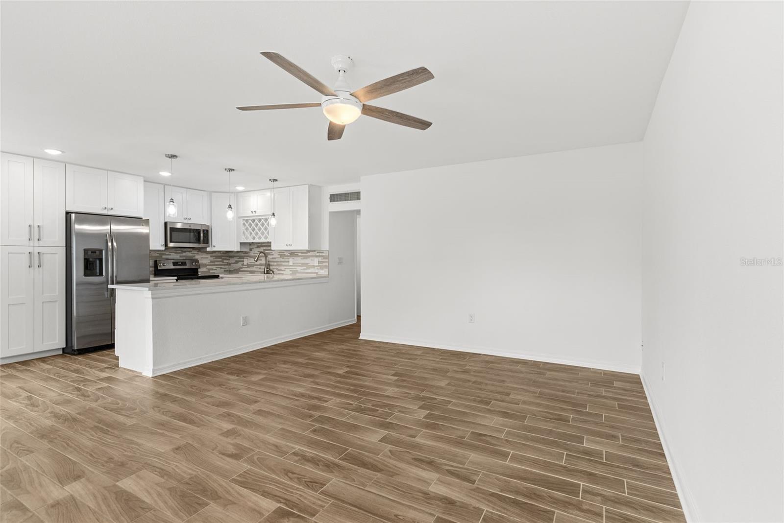 205 KINGS BLVD #52, SUN CITY CENTER, FL — photo 7