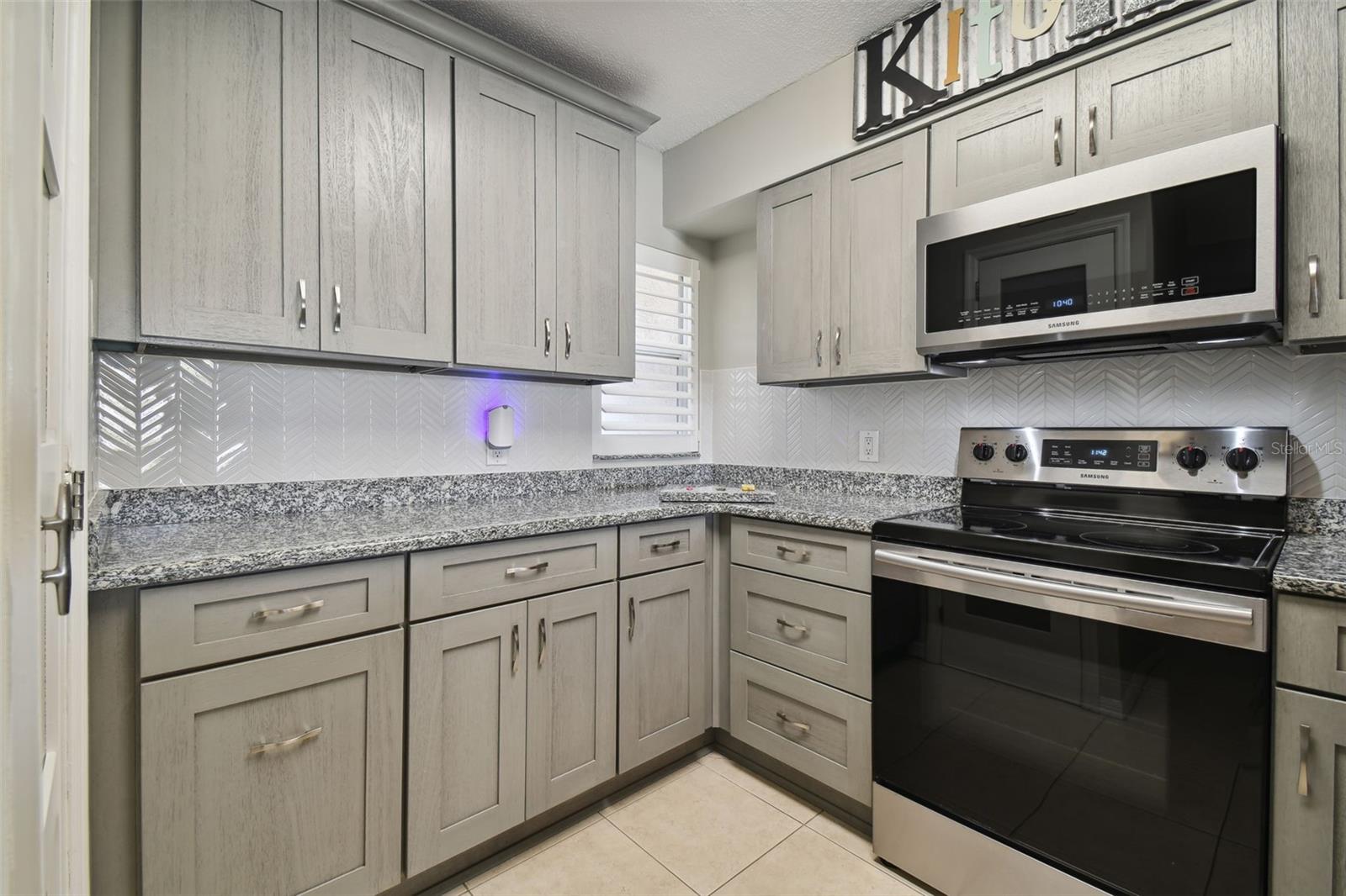 5557 SEA FOREST DR #214, NEW PORT RICHEY, FL — photo 8