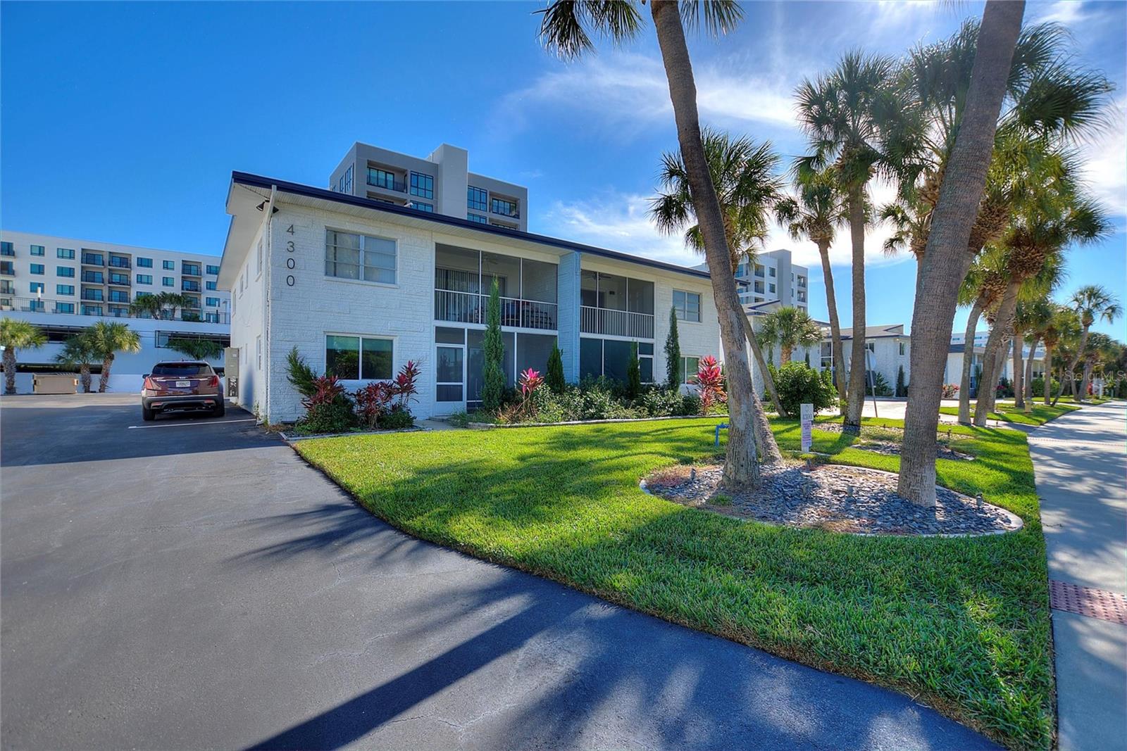 4300 37TH ST S #4, ST PETERSBURG, FL — photo 2