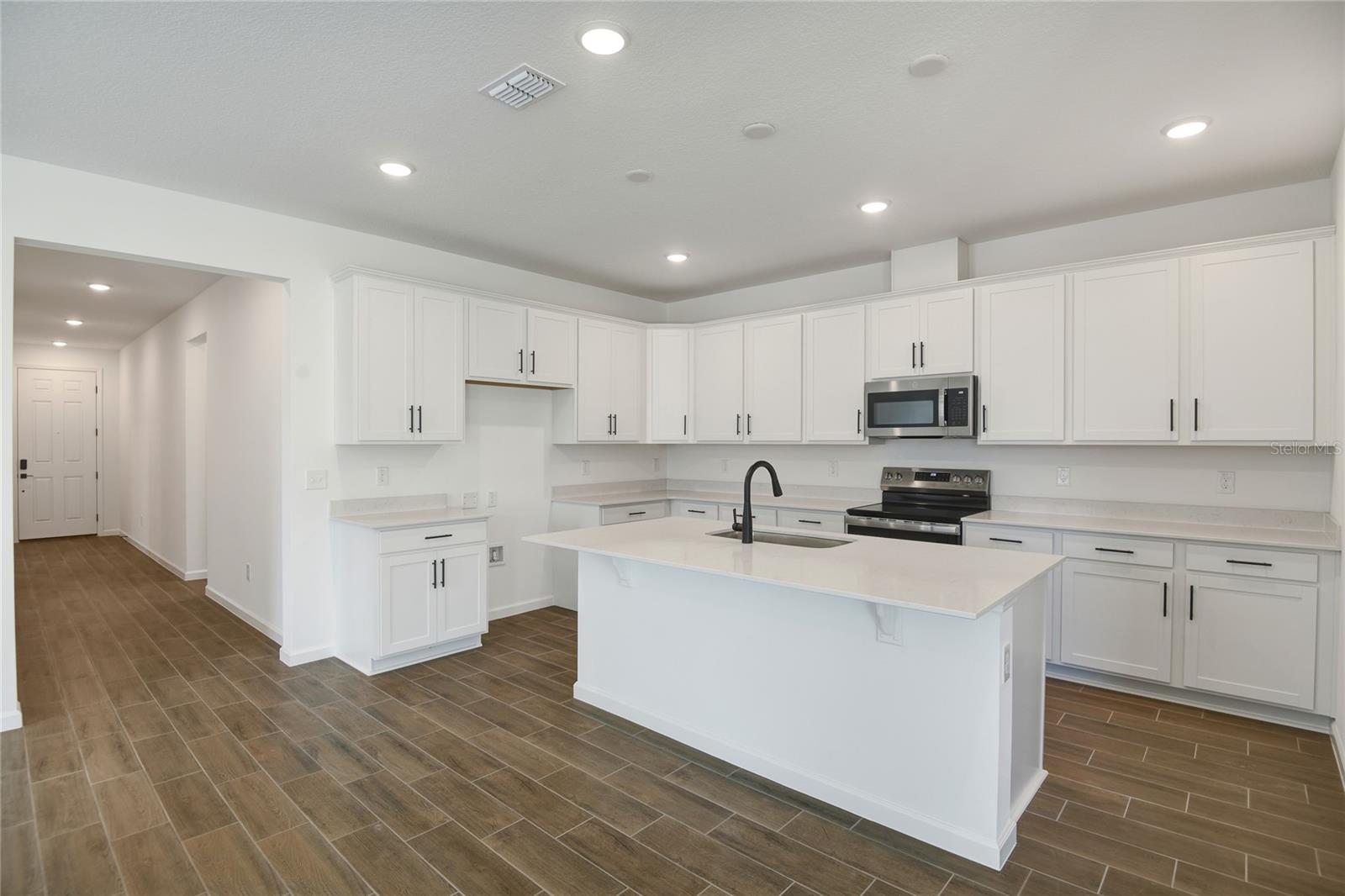 3230 MACCHI AVE, TAVARES, FL — photo 12