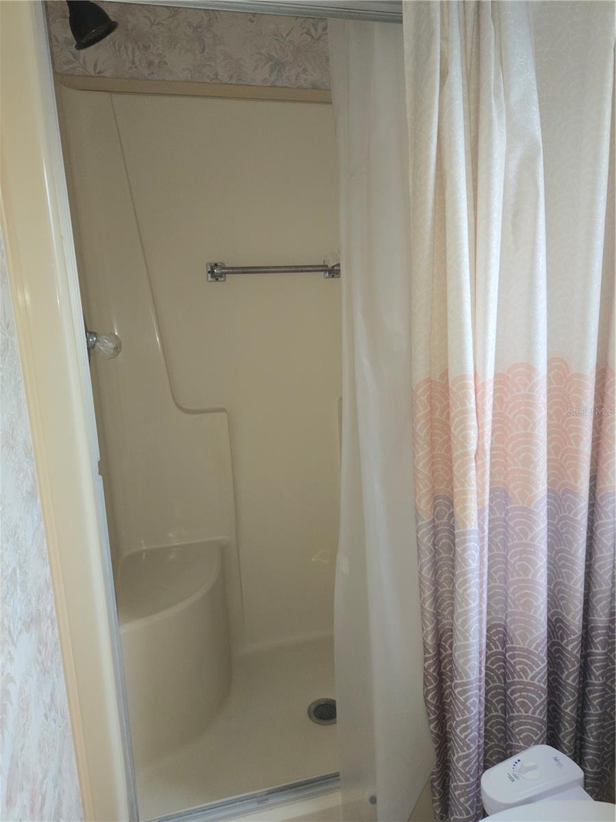 131 VICTORIA DR, HAINES CITY, FL — photo 43
