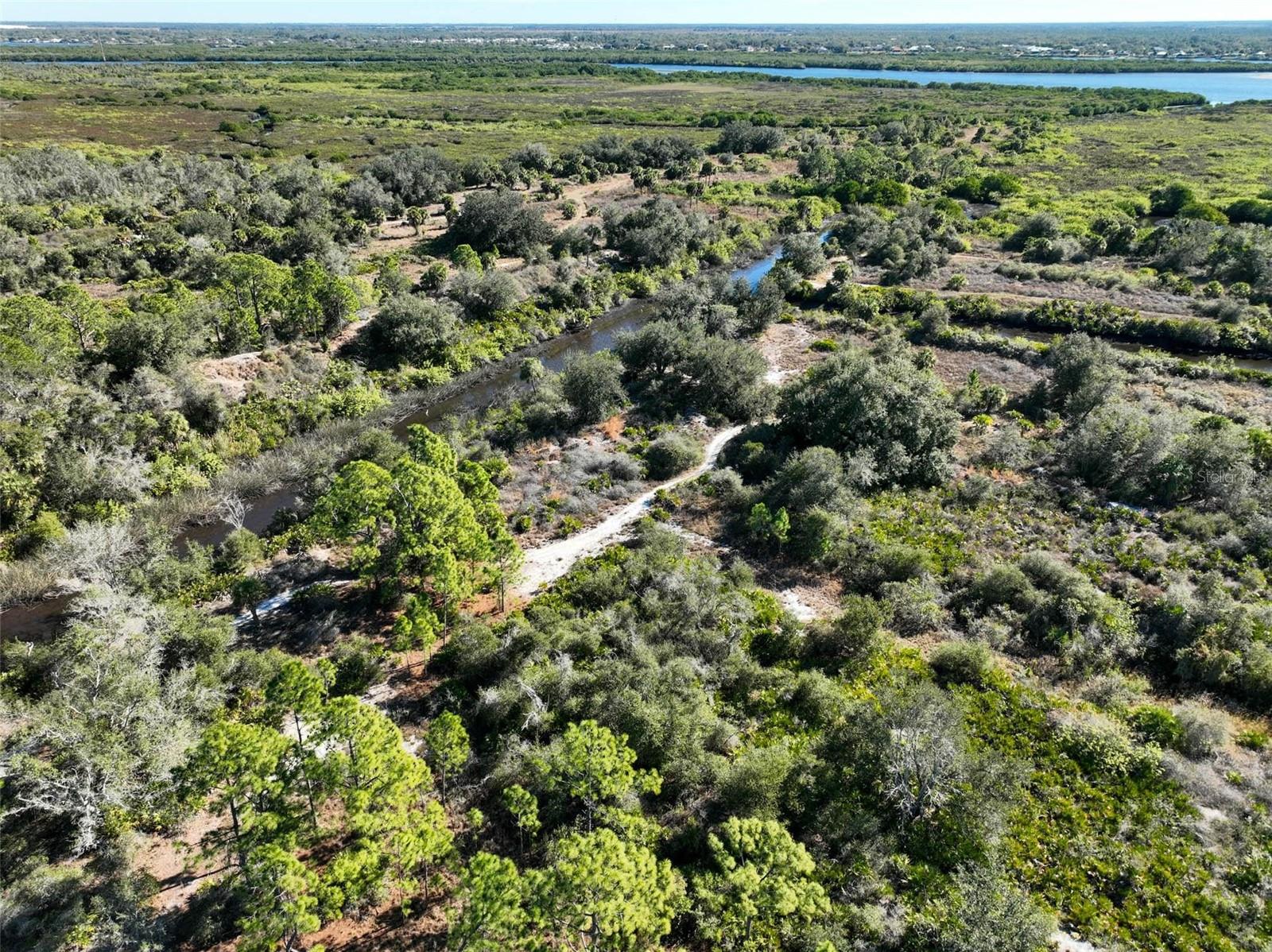 1321 WALLAROO CT, PUNTA GORDA, FL — photo 2
