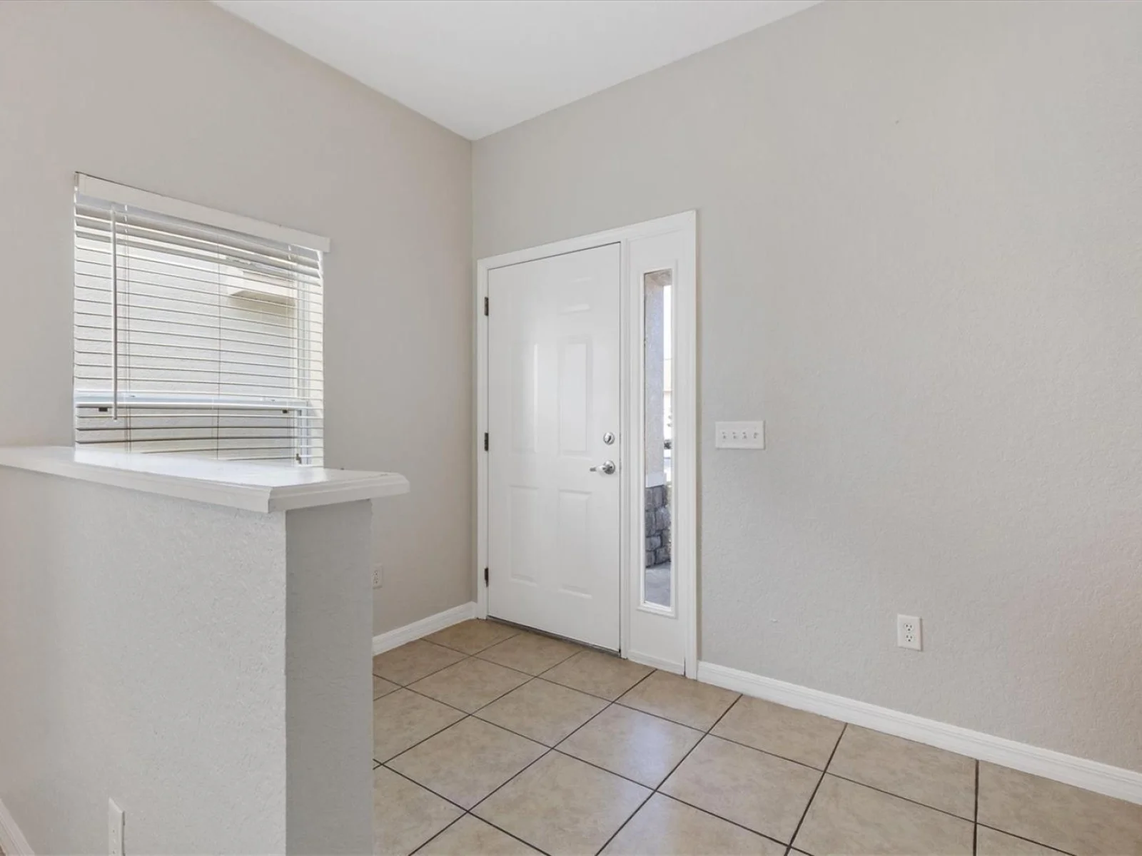 5186 NE 122ND BLVD, OXFORD, FL — photo 3