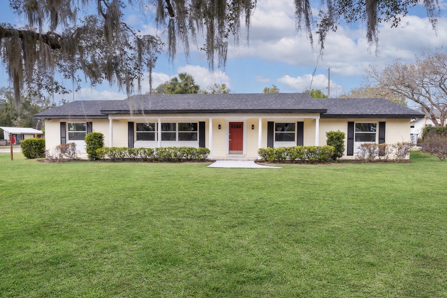 1310 E CROOKED LAKE DR, EUSTIS, FL — photo 3
