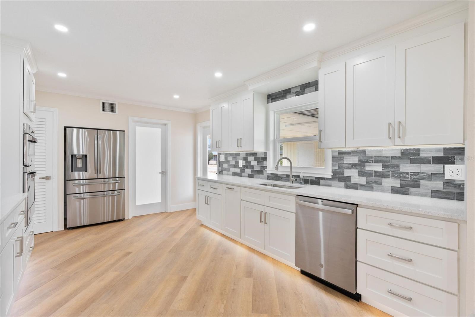 1310 E CROOKED LAKE DR, EUSTIS, FL — photo 19