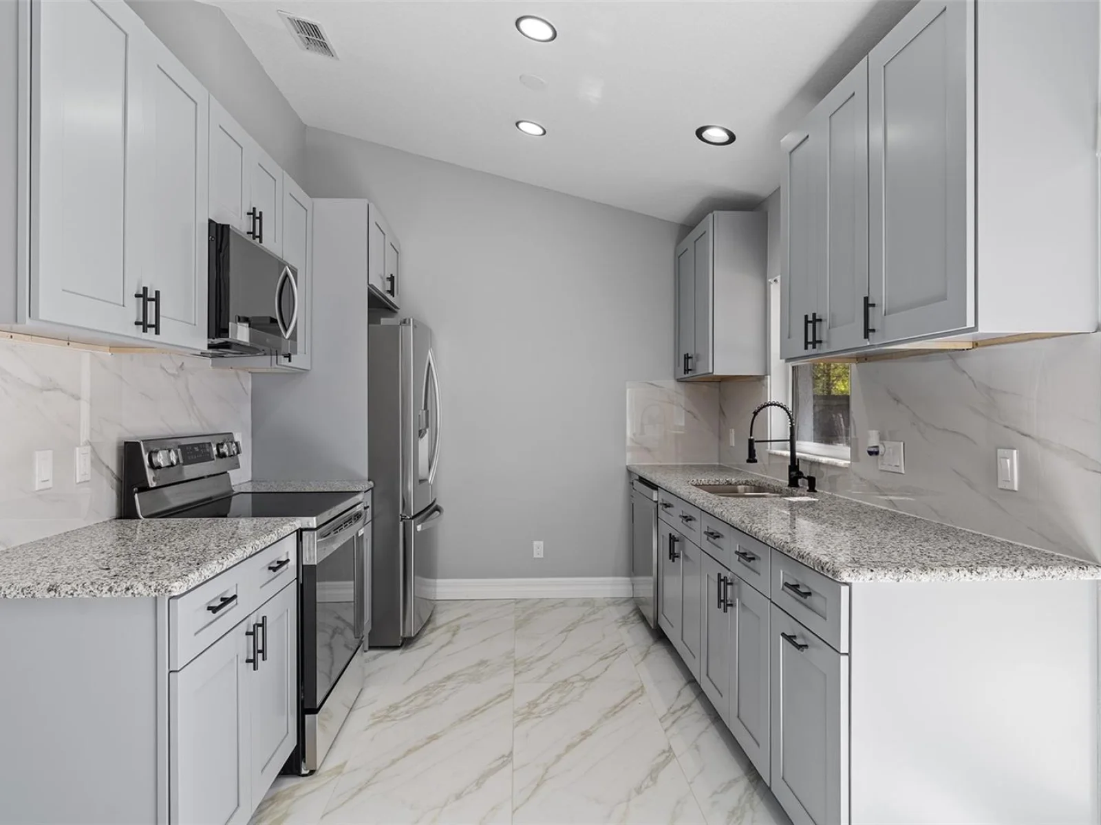 10611 REAGANS RUN DR, CLERMONT, FL — photo 17
