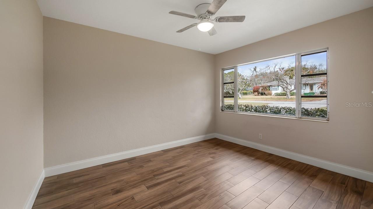 107 E MAGNOLIA AVE, HOWEY IN THE HILLS, FL — photo 22