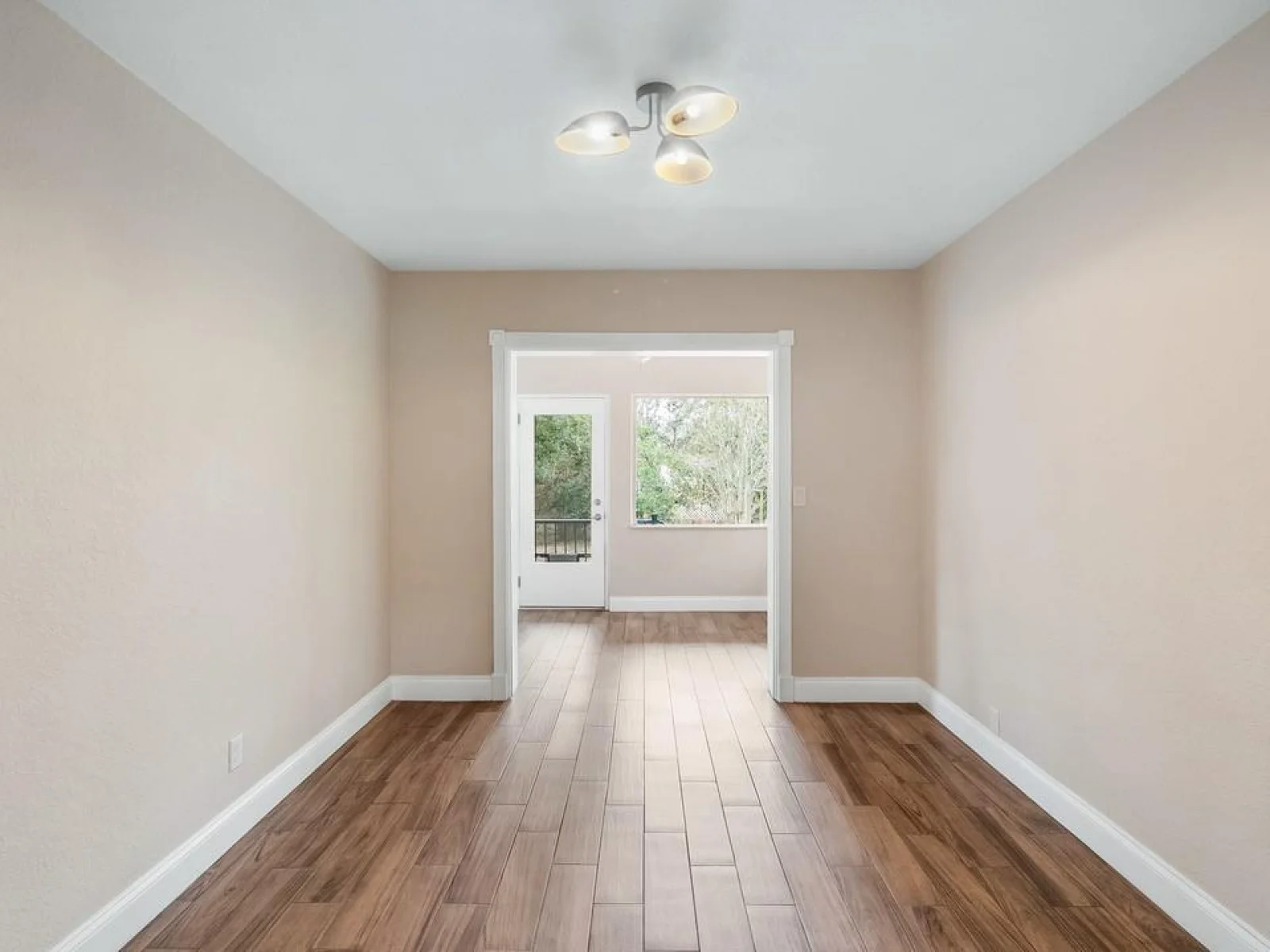 107 E MAGNOLIA AVE, HOWEY IN THE HILLS, FL — photo 23