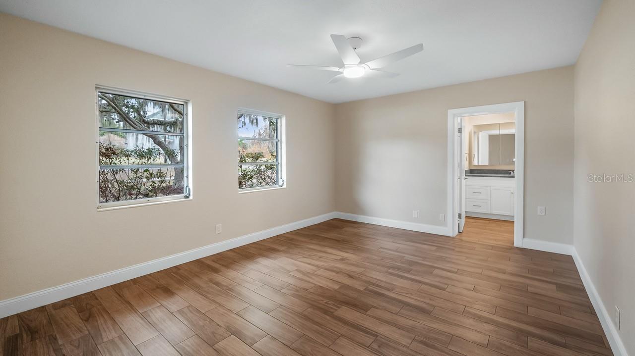 107 E MAGNOLIA AVE, HOWEY IN THE HILLS, FL — photo 38