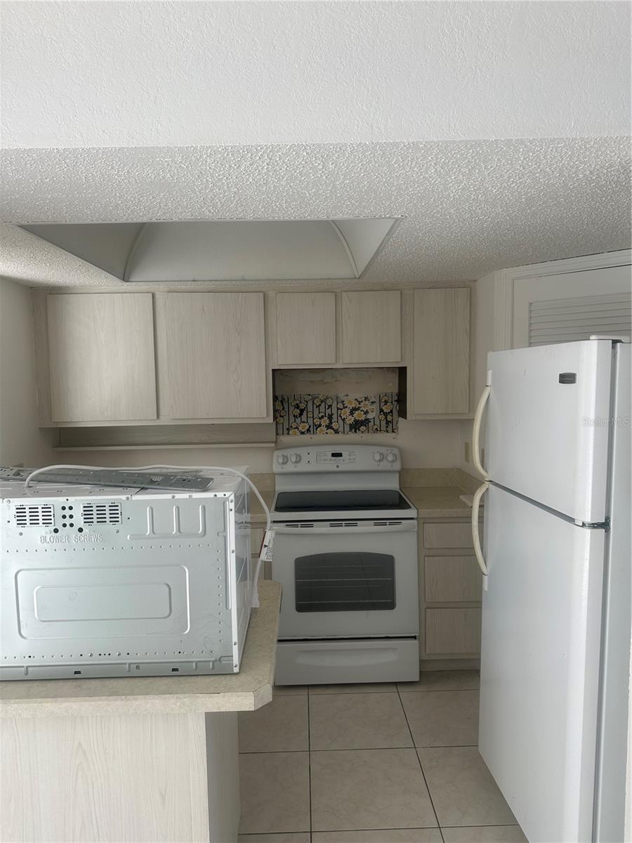 4158 TAMIAMI TRL #B1, PORT CHARLOTTE, FL — photo 4
