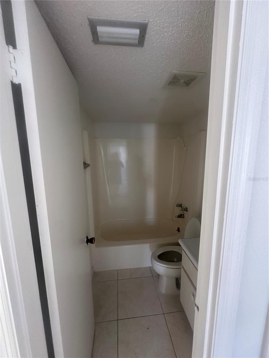 4158 TAMIAMI TRL #B1, PORT CHARLOTTE, FL — photo 15