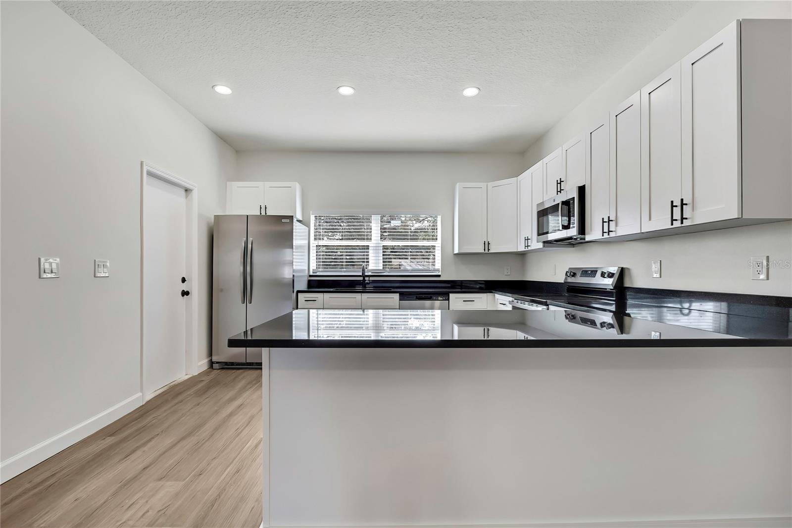 507 E BAKER, TAMPA, FL — photo 10