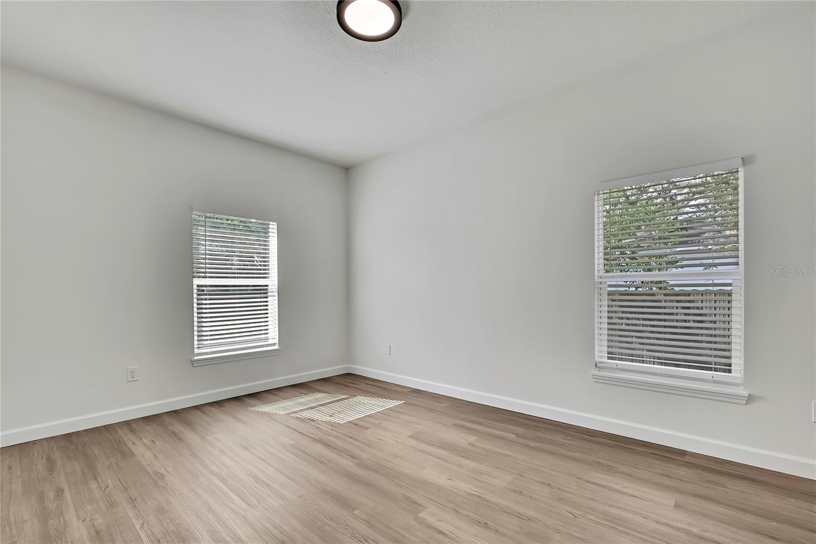 507 E BAKER, TAMPA, FL — photo 18