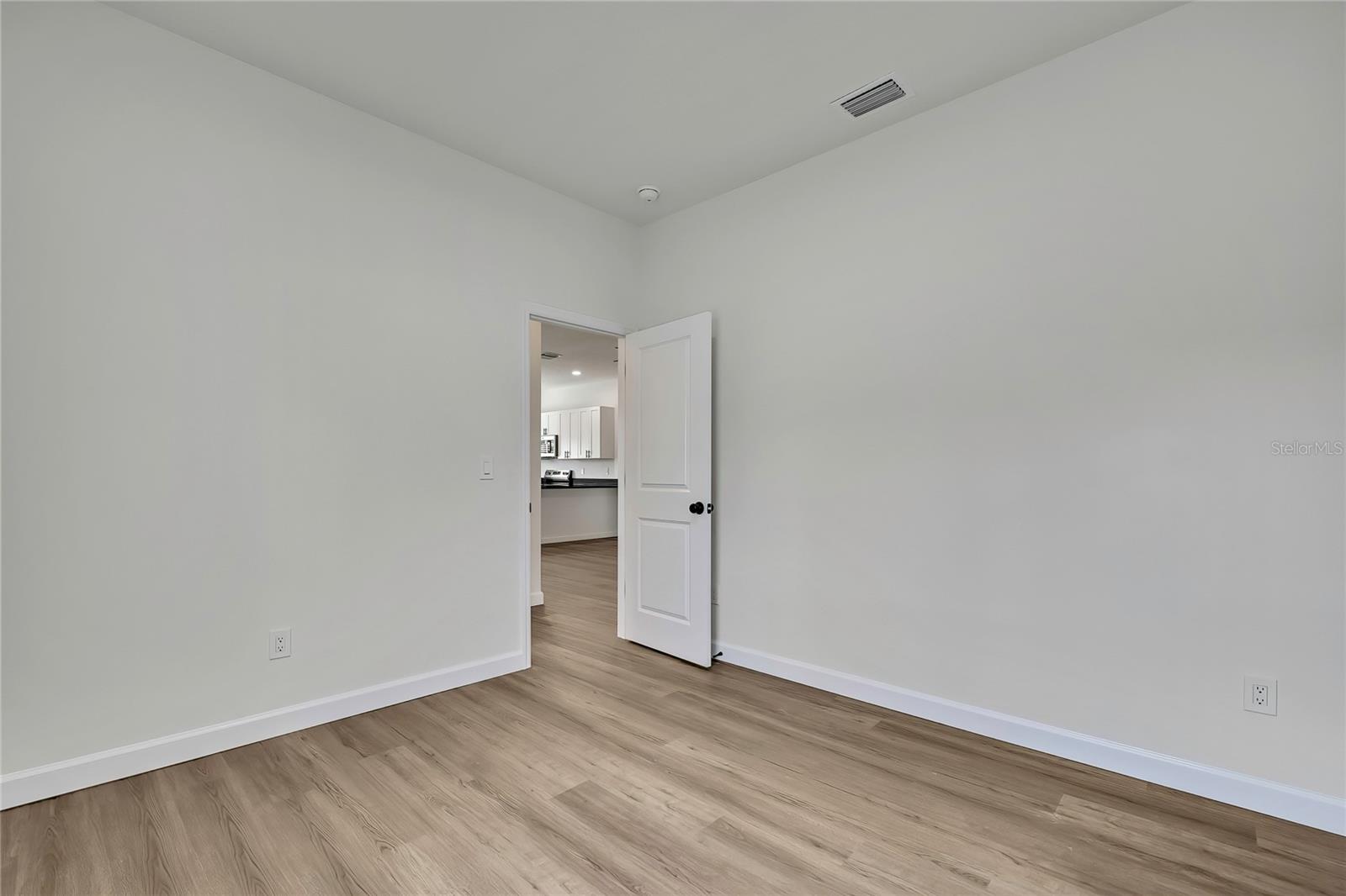 507 E BAKER, TAMPA, FL — photo 30