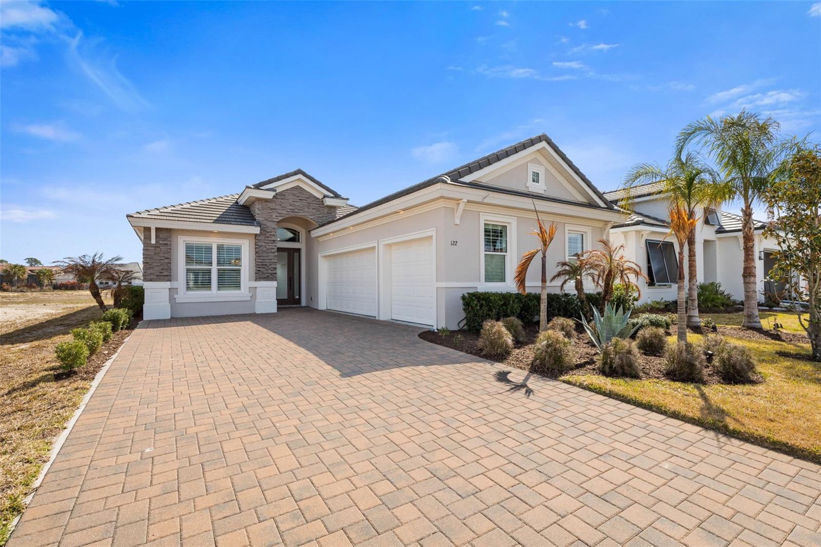 122 DEL PALMA DR, PALM COAST, FL