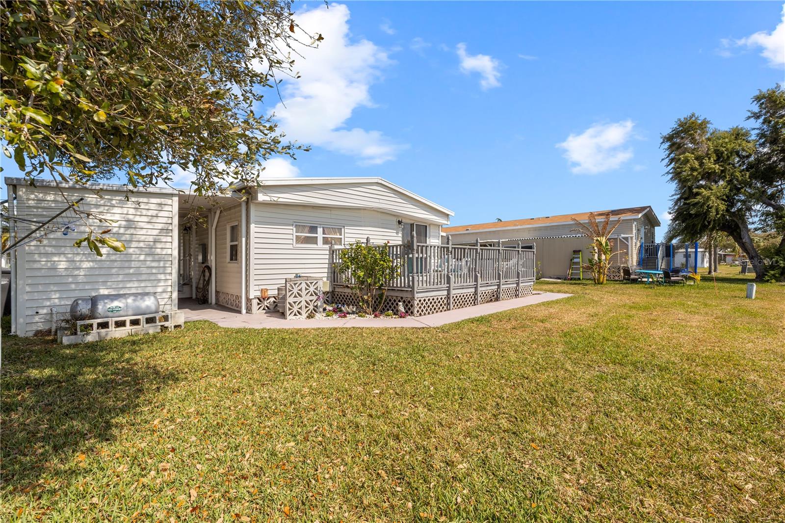 204 51ST AVE E, BRADENTON, FL — photo 36