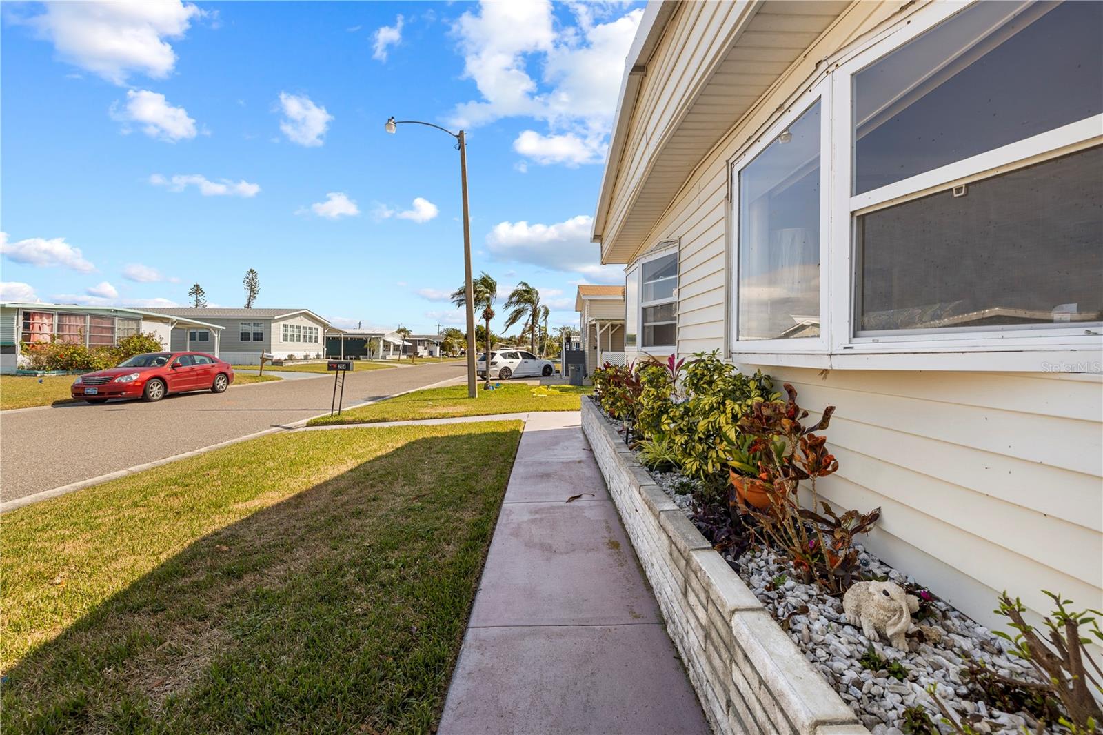 204 51ST AVE E, BRADENTON, FL — photo 40