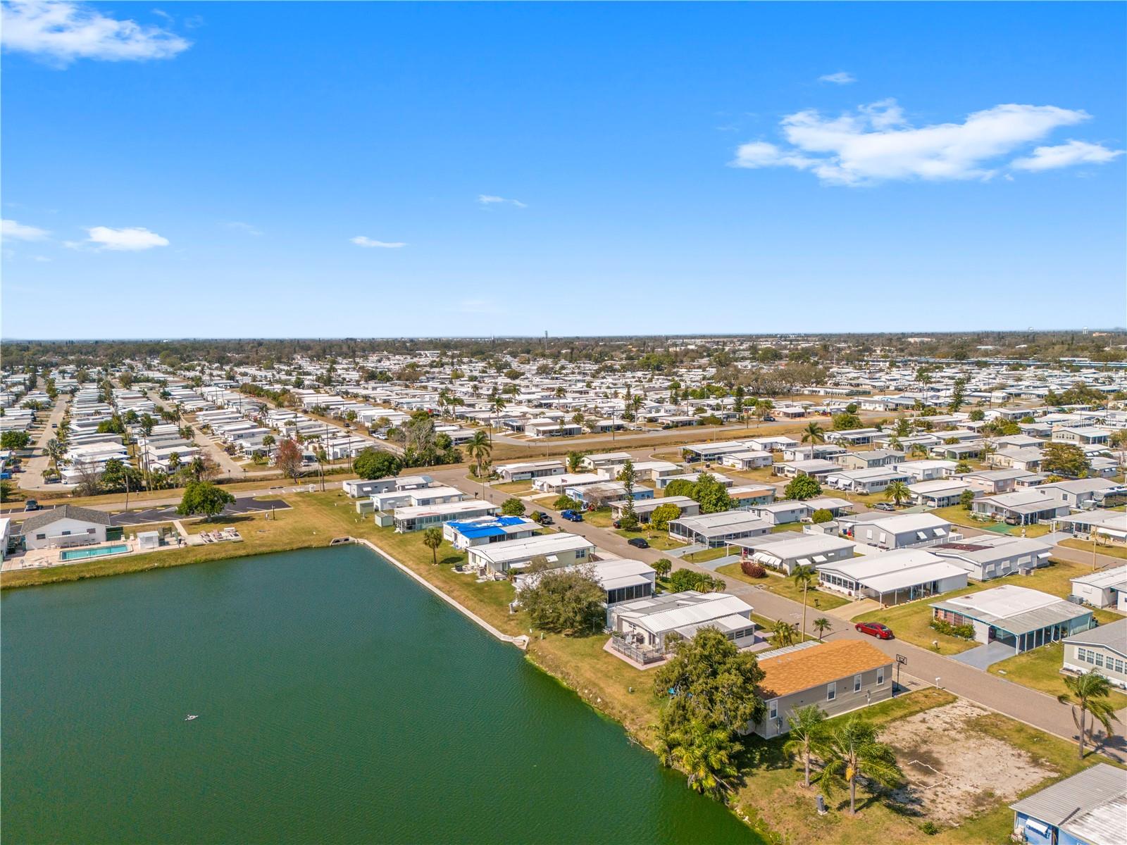 204 51ST AVE E, BRADENTON, FL — photo 47