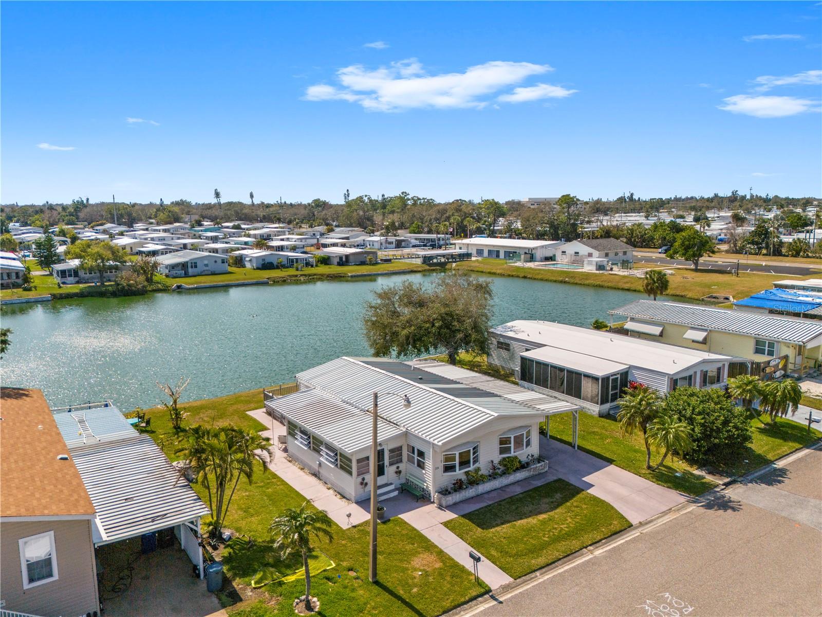 204 51ST AVE E, BRADENTON, FL — photo 52