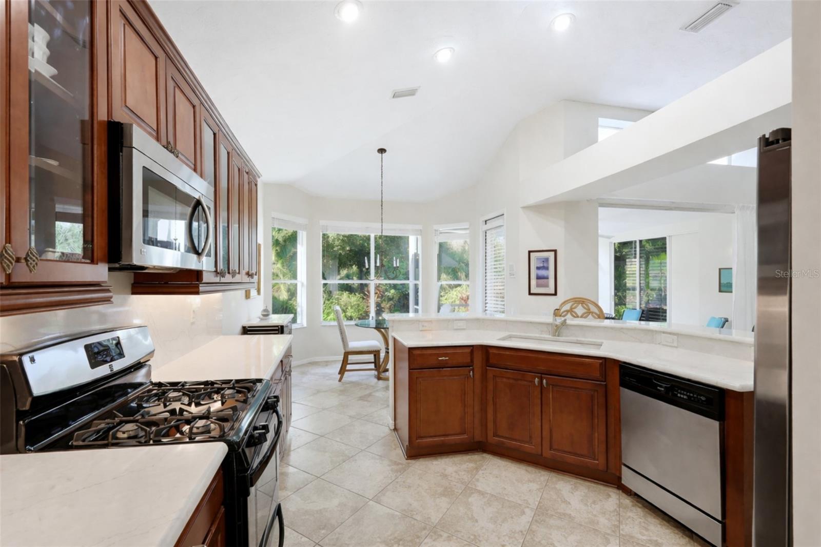 6411 BERKSHIRE PL, UNIVERSITY PARK, FL — photo 17