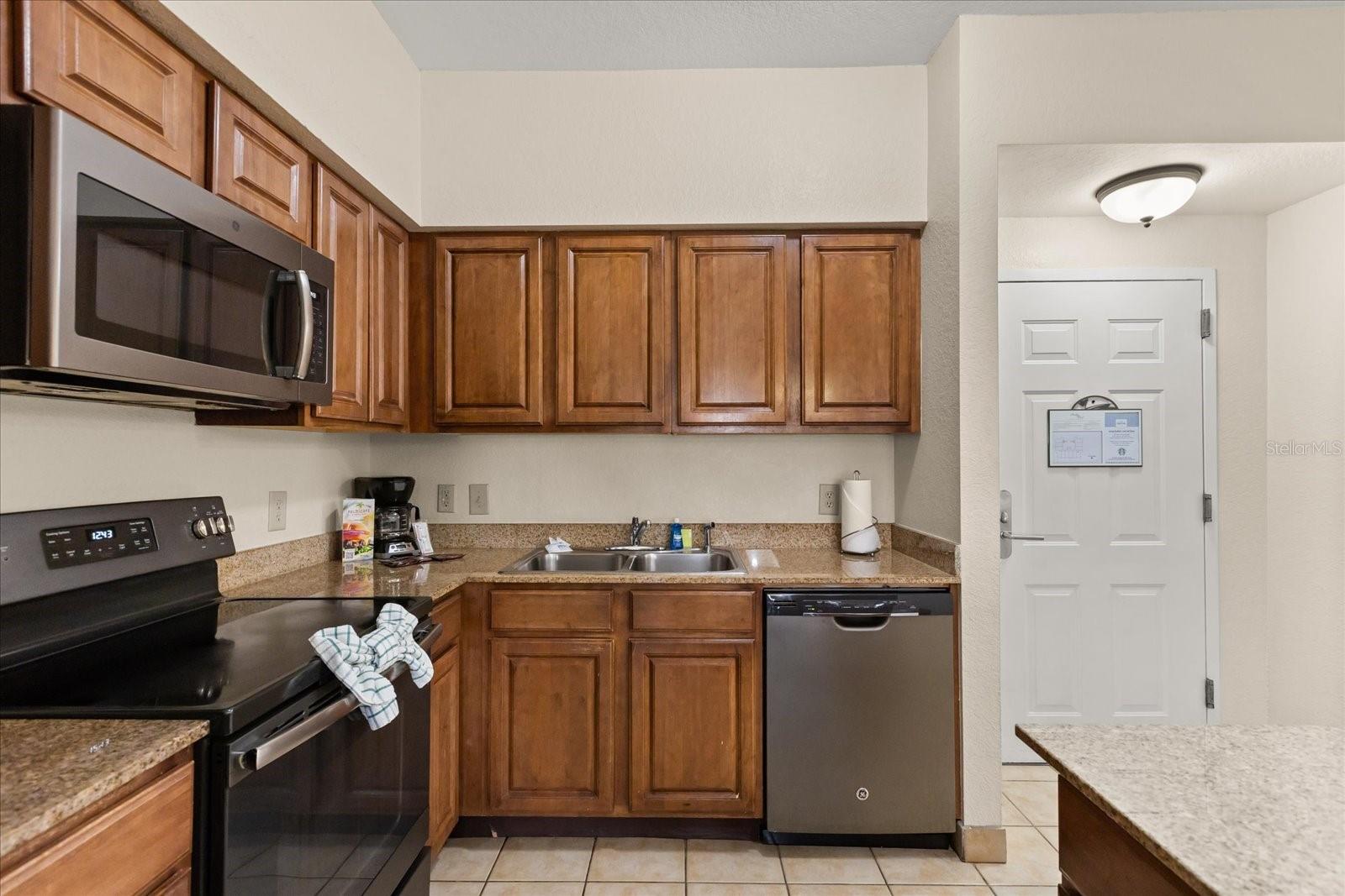 12539 FLORIDAYS RESORT DR #404D, ORLANDO, FL — photo 15