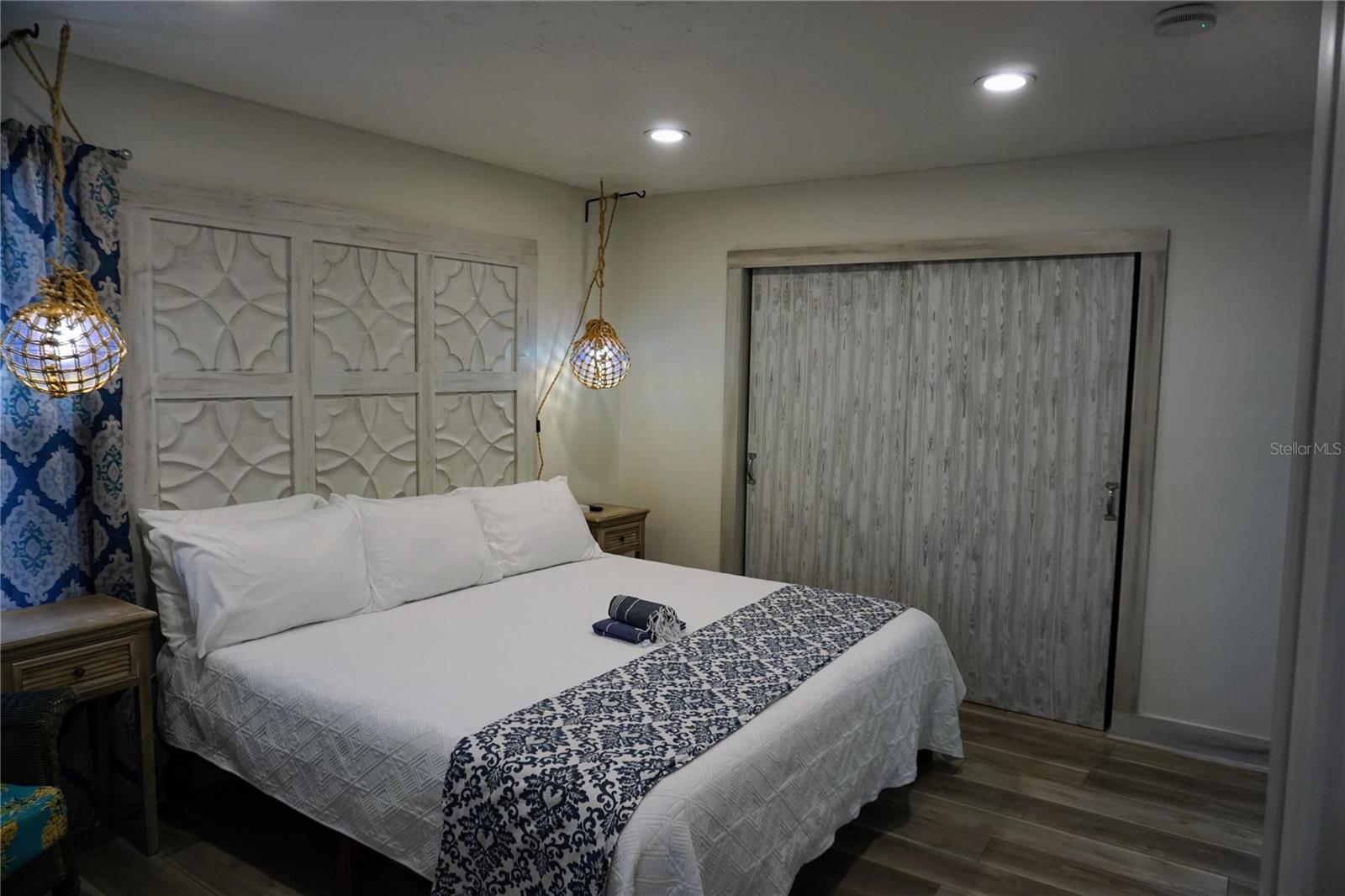 2504 AVENUE B, BRADENTON BEACH, FL — photo 10
