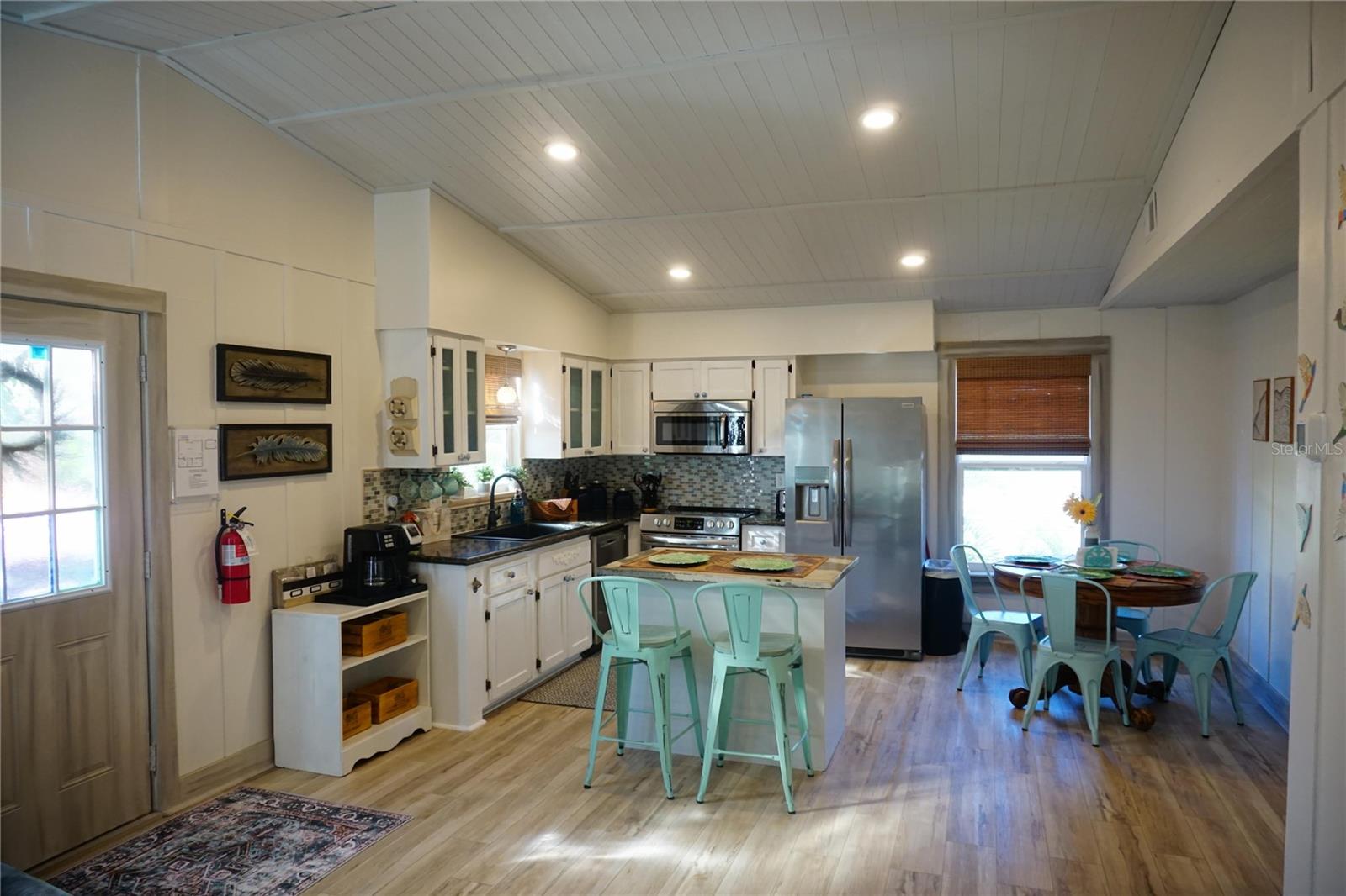 2504 AVENUE B, BRADENTON BEACH, FL — photo 26