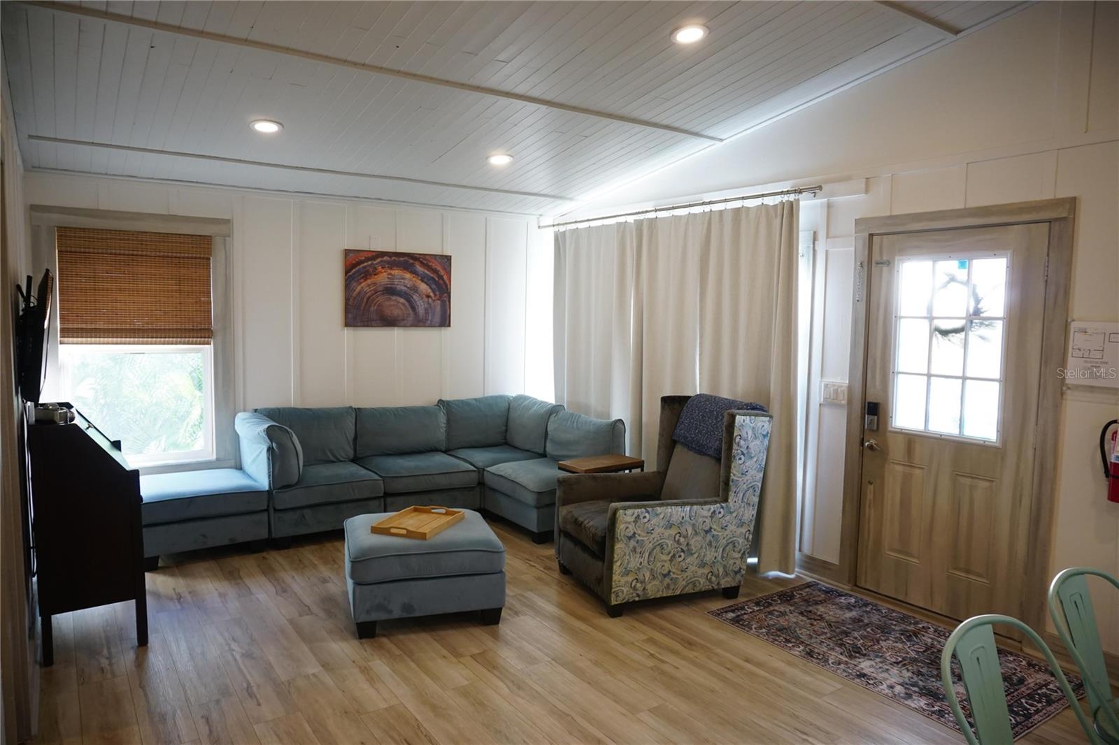 2504 AVENUE B, BRADENTON BEACH, FL — photo 27
