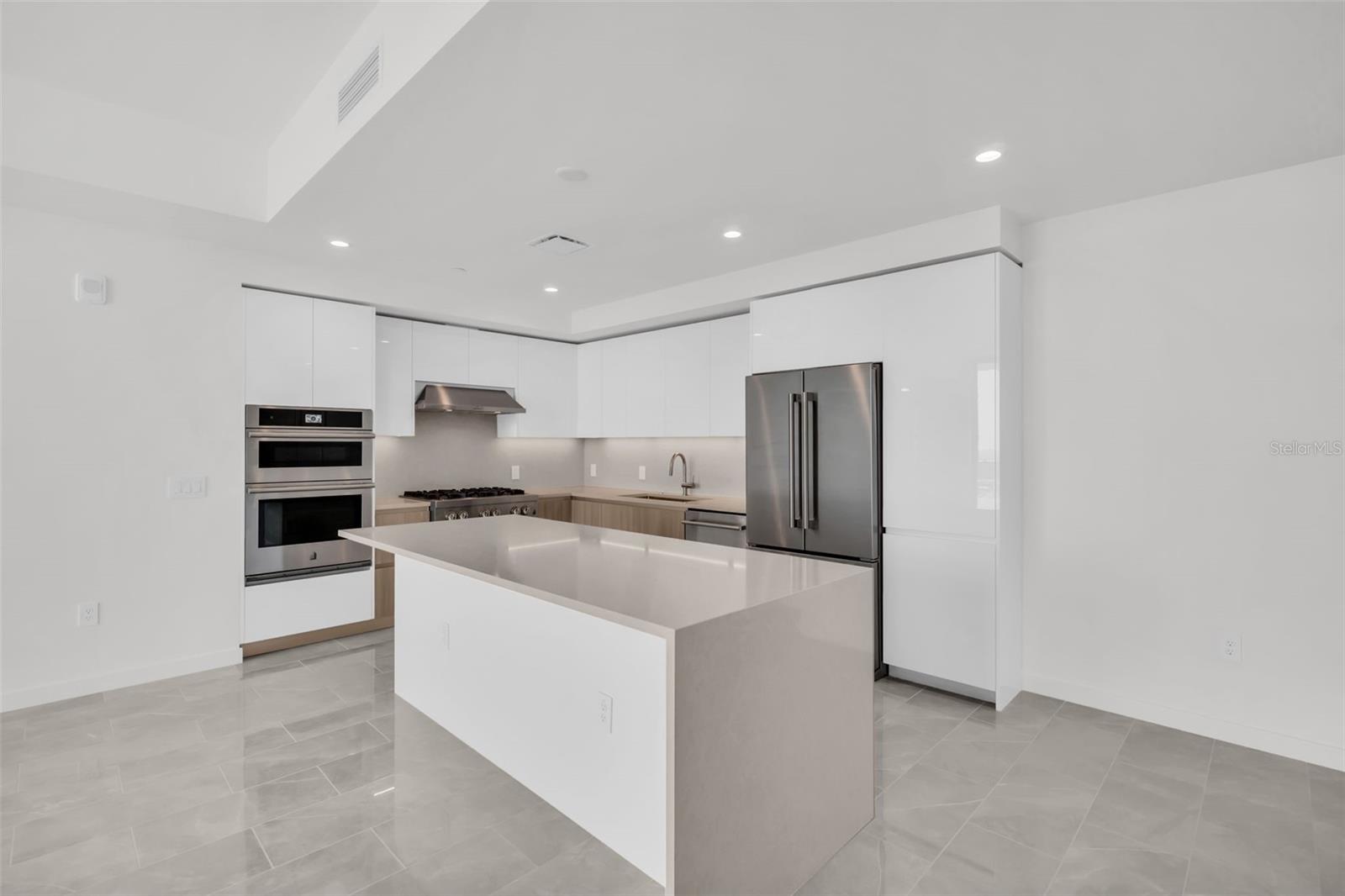 400 CENTRAL AVE #2605, ST PETERSBURG, FL — photo 3