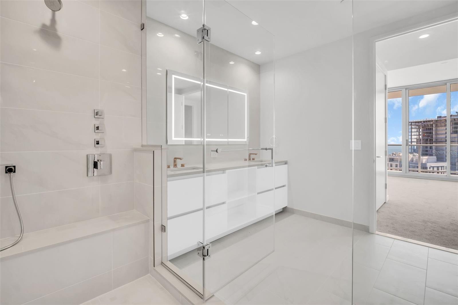 400 CENTRAL AVE #2605, ST PETERSBURG, FL — photo 28