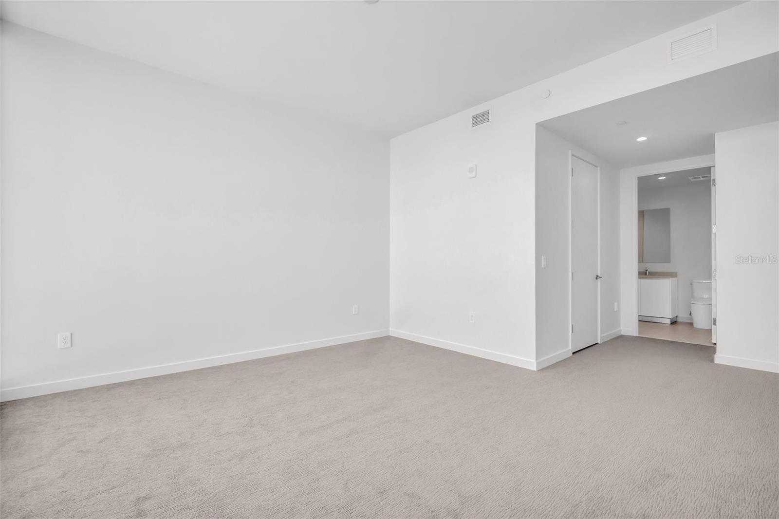 400 CENTRAL AVE #2605, ST PETERSBURG, FL — photo 30