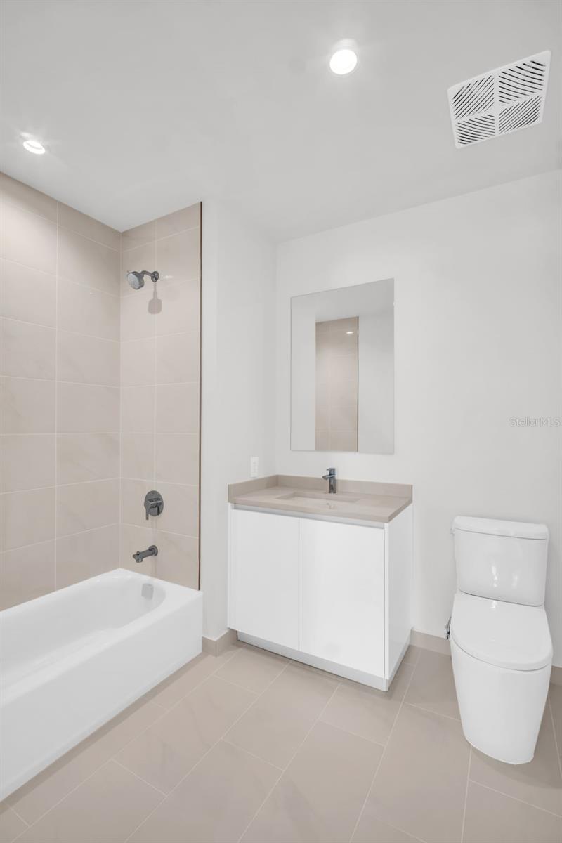 400 CENTRAL AVE #2605, ST PETERSBURG, FL — photo 37