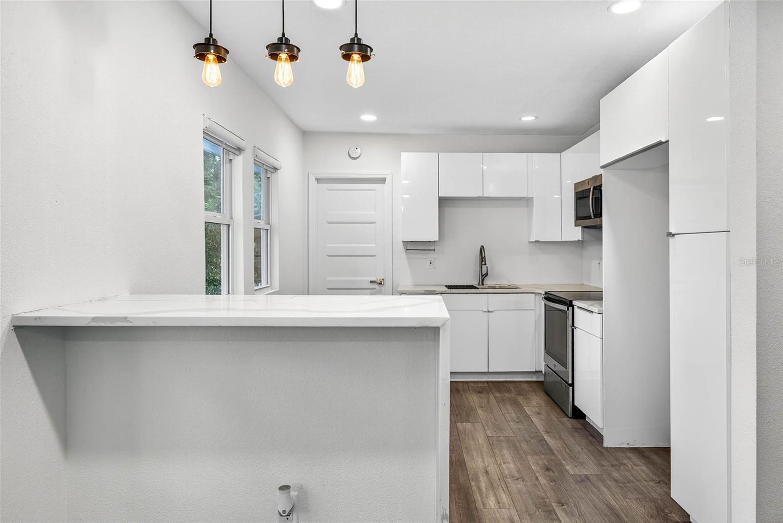 809 E BAKER ST #A, TAMPA, FL — photo 9