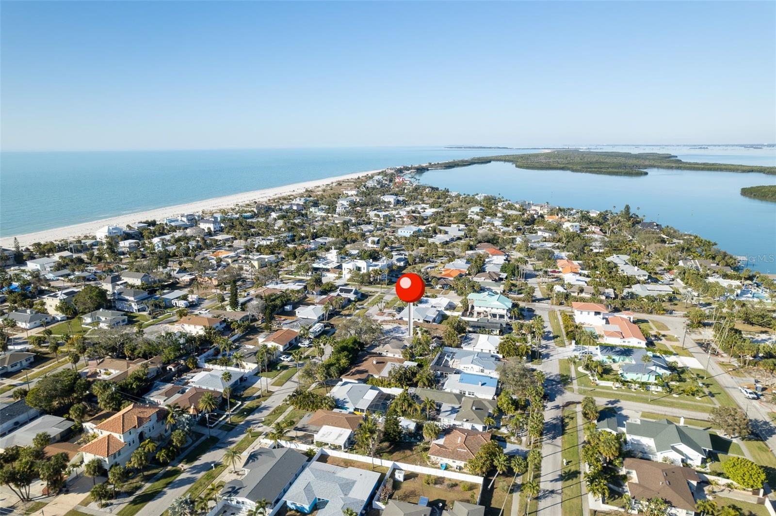 925 LANTANA AVE, CLEARWATER BEACH, FL — photo 7