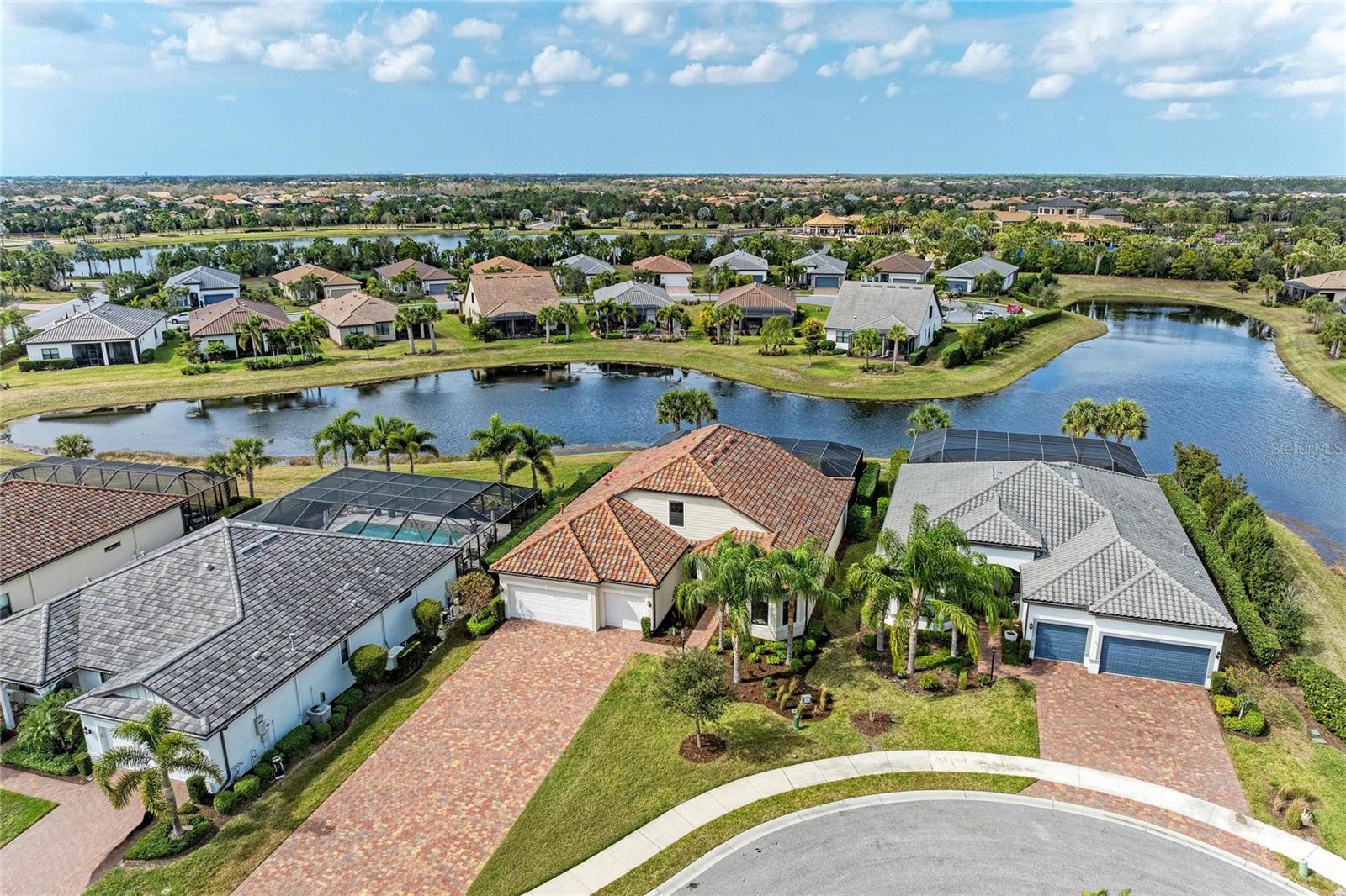 7110 GRADFORD CT, LAKEWOOD RANCH, FL — photo 3