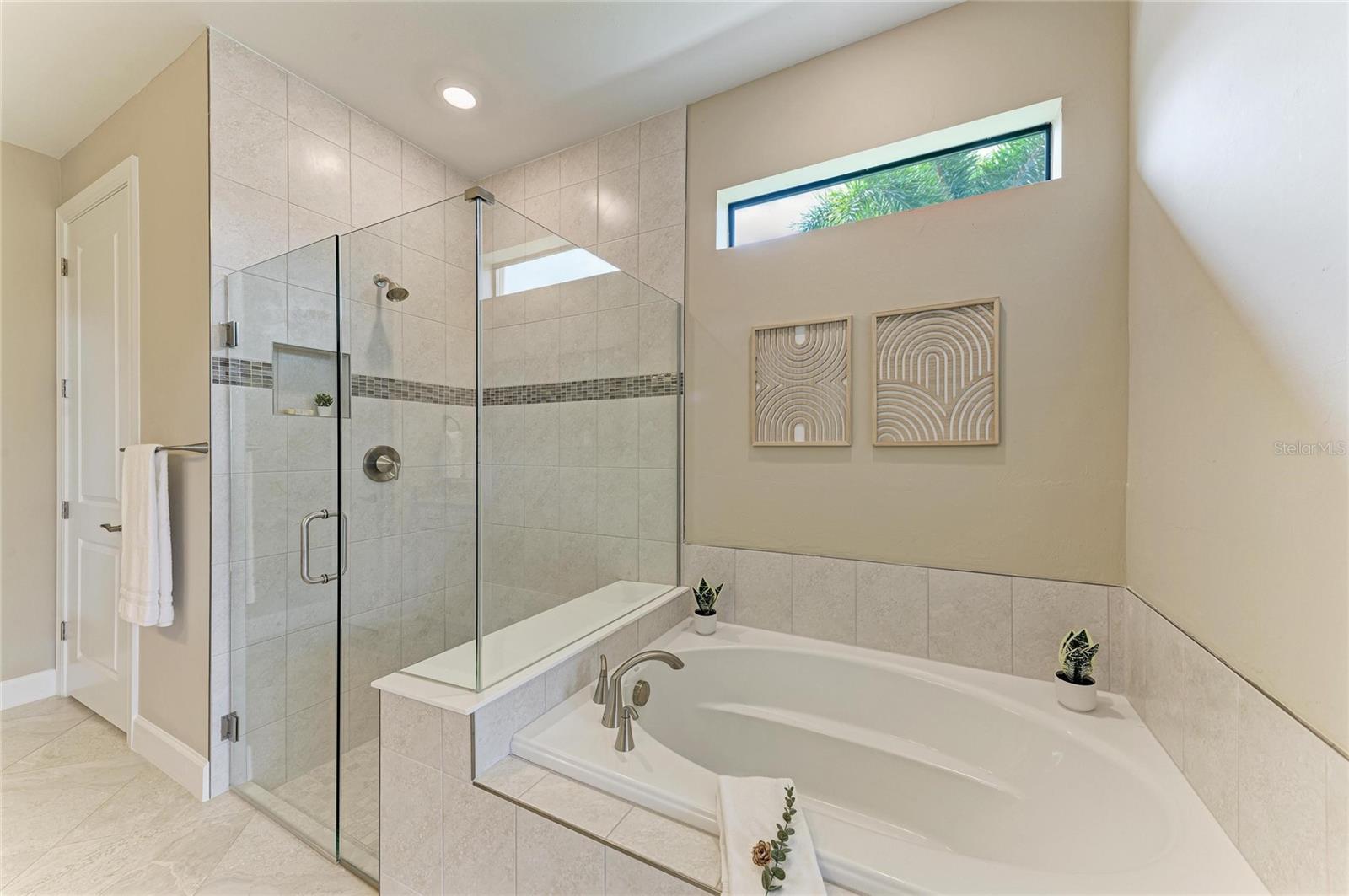 7110 GRADFORD CT, LAKEWOOD RANCH, FL — photo 28