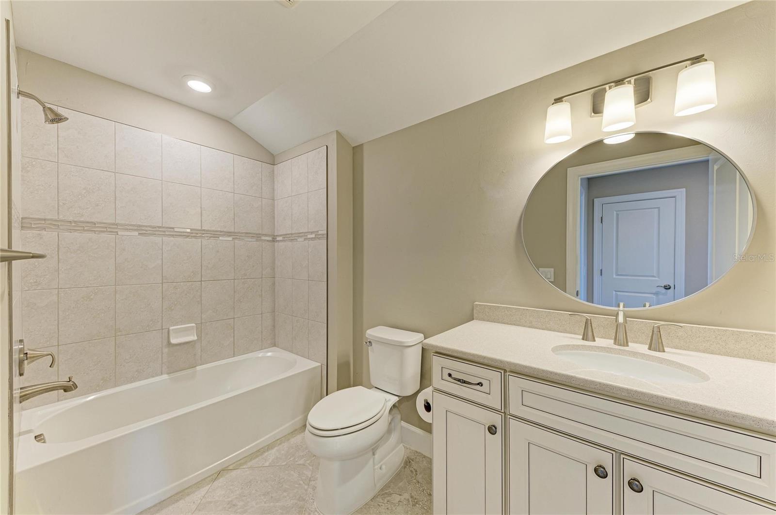 7110 GRADFORD CT, LAKEWOOD RANCH, FL — photo 44