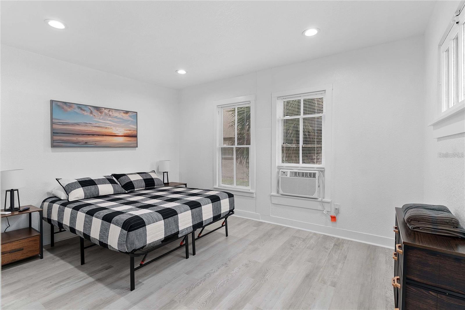 412 E HARWOOD ST, ORLANDO, FL — photo 41