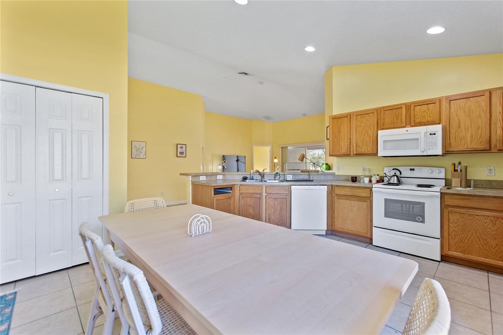 2705 PRESTWICK LN, KISSIMMEE, FL — photo 17