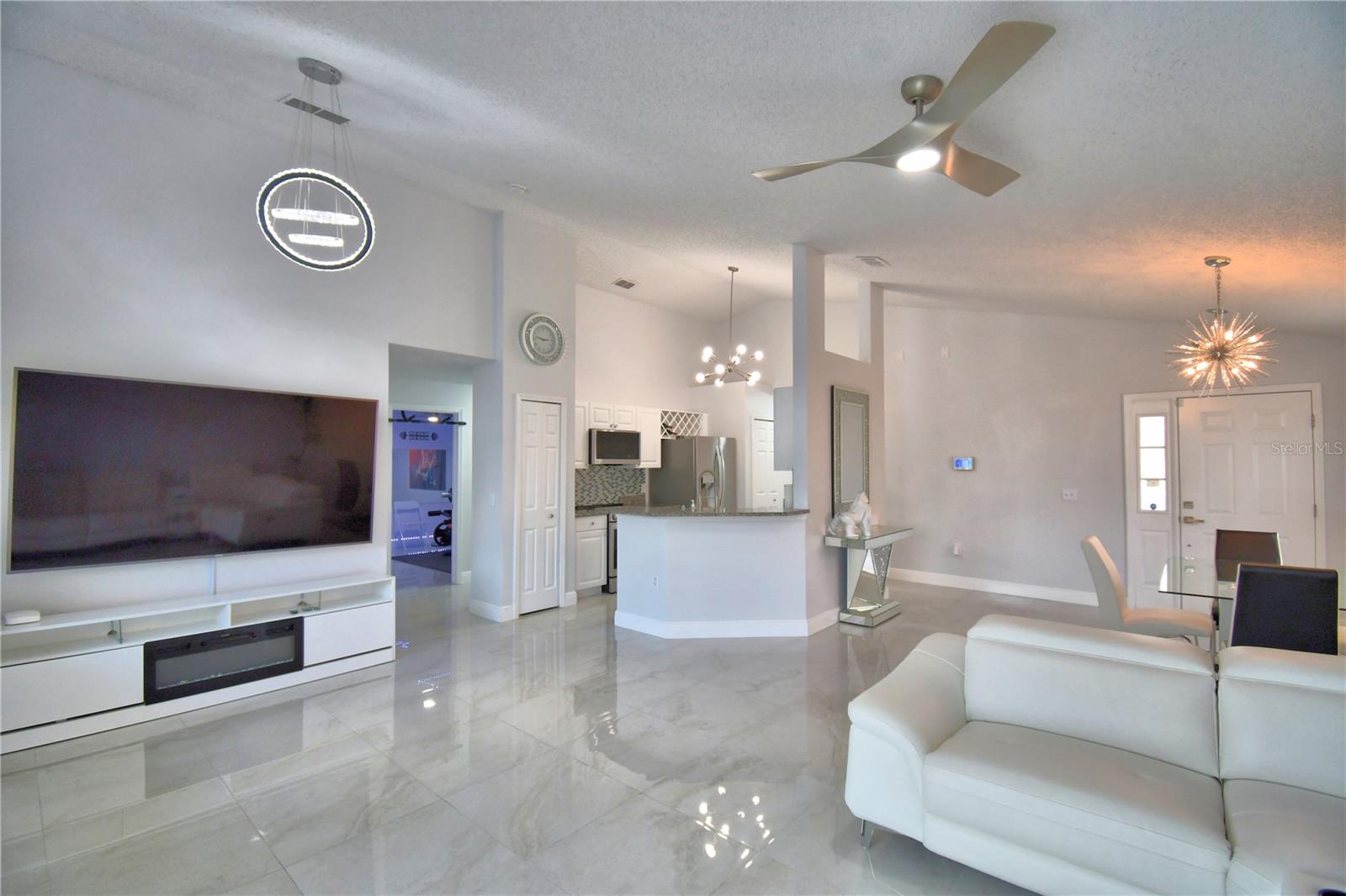 459 TIVOLI CIR, DAVENPORT, FL — photo 9